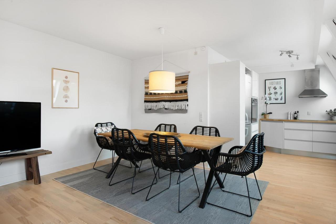 كوبنهاجن Sanders Leaves - Cute One-Bedroom Apartment With A Large Rooftop Terrace المظهر الخارجي الصورة