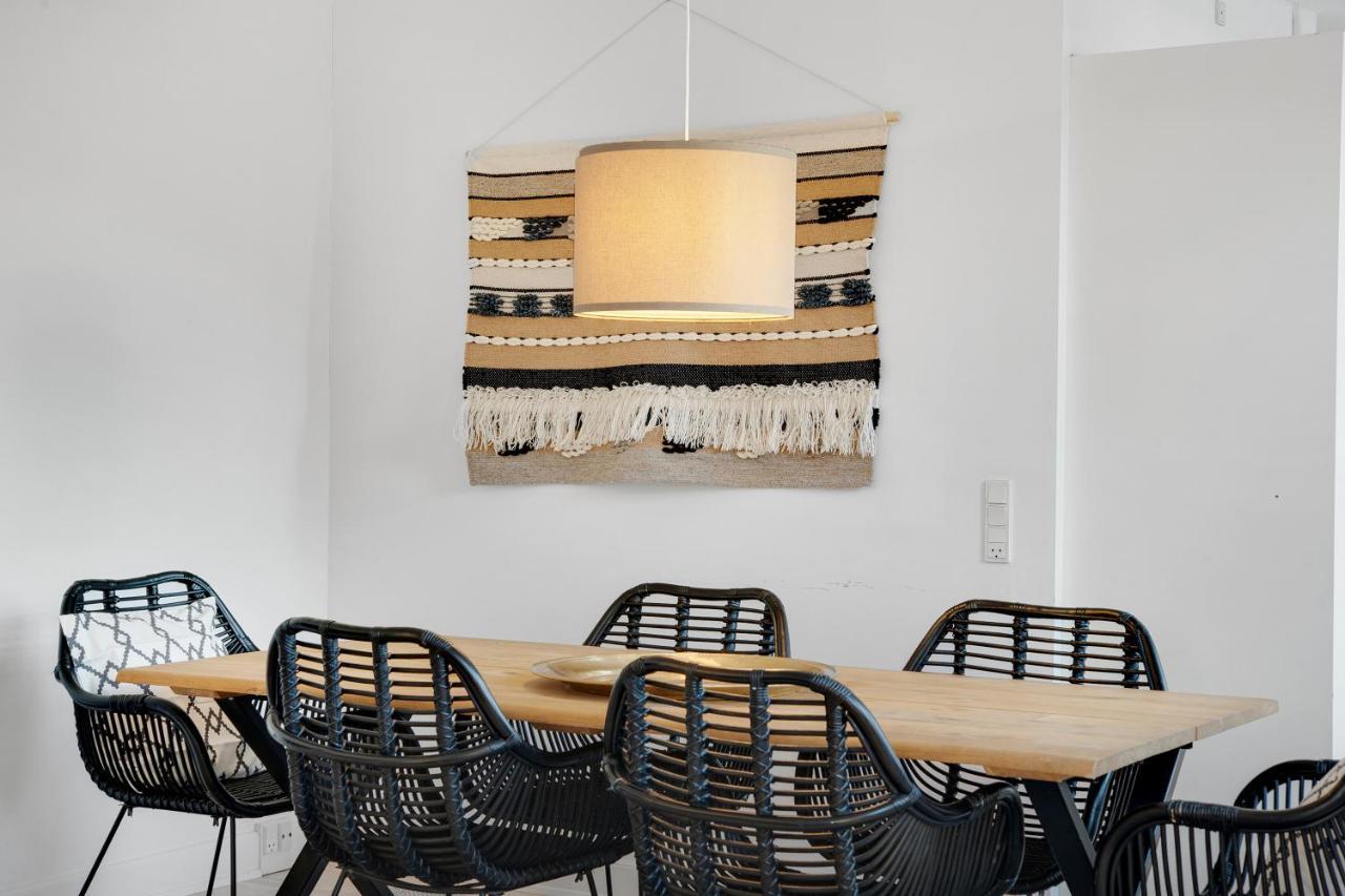 كوبنهاجن Sanders Leaves - Cute One-Bedroom Apartment With A Large Rooftop Terrace المظهر الخارجي الصورة